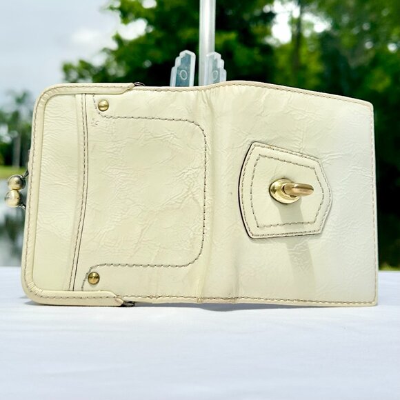 COACH 65th Anniversary Legacy Patent Leather French Frame Wallet White 41505 - Picture 6 of 10